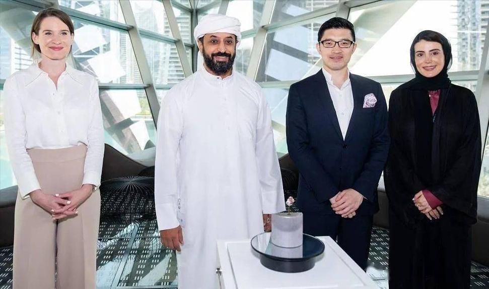 完美无瑕的11.15克拉粉钻4.1亿元高价成交纯洁璀璨的品质极为罕见