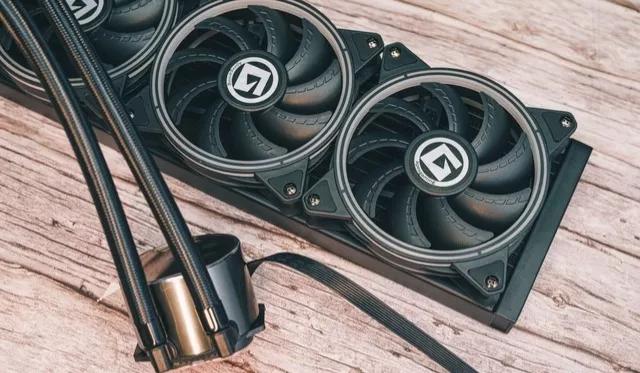 cpu散热器选固定风速还是选智能款,cpu散热器好还是铜管好