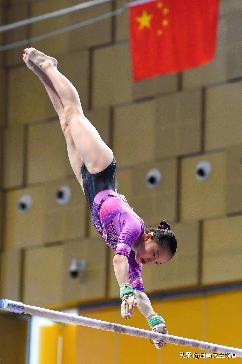 鍐犲啗涓鍏ㄥ浗鍐犲啗,鍏ㄥ浗鍐犲啗鏍″洯瓒崇悆鍒濅腑