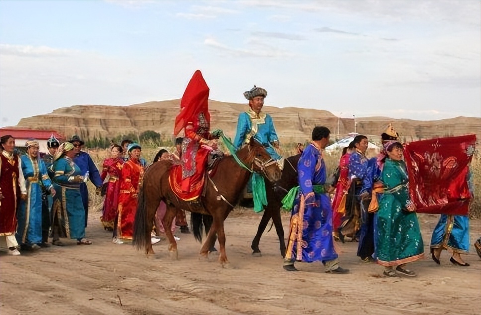 蒙古国和内蒙古的人关系好吗,蒙古国和内蒙古的人一样吗