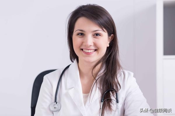 老年人脑供血不足的三种表现症状,脑供血不足有哪些症状该怎么治疗