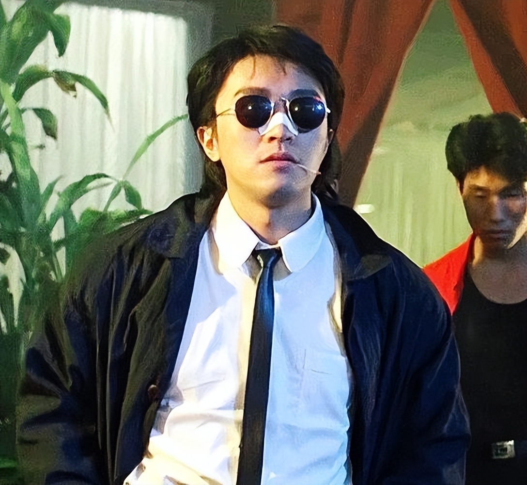 辜负几任女友，“渣男”周星驰最爱的只一人，电影里总有她的影子