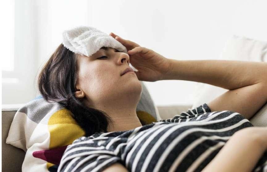 女性出现以下征兆说明开始衰老了,女人35岁开始衰老的征兆