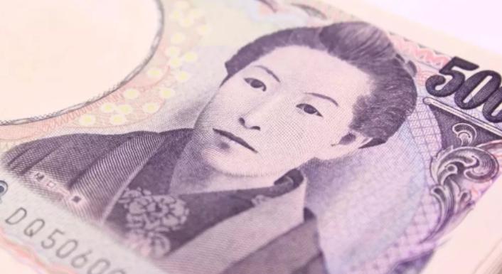 日本女作家：为钱和不同男人厮混，死后成第一个印在纸币上的女人