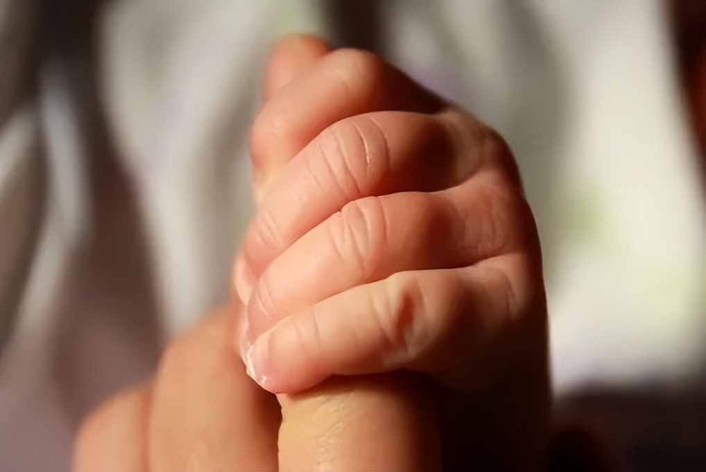 生完孩子后多久可以做小生意,生完宝宝后继续上班还是创业