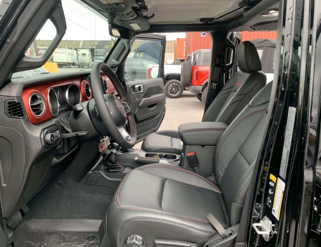 jeep牧马人极限越野雪地,专为越野而生