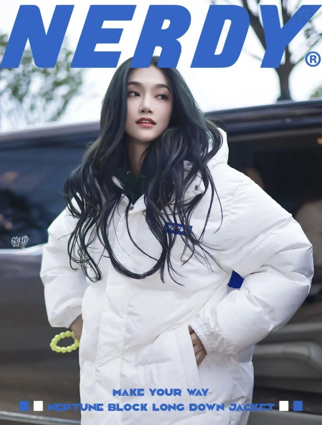 白色长款羽绒服韩系裙子穿搭,今年流行穿搭羽绒服加什么靴子