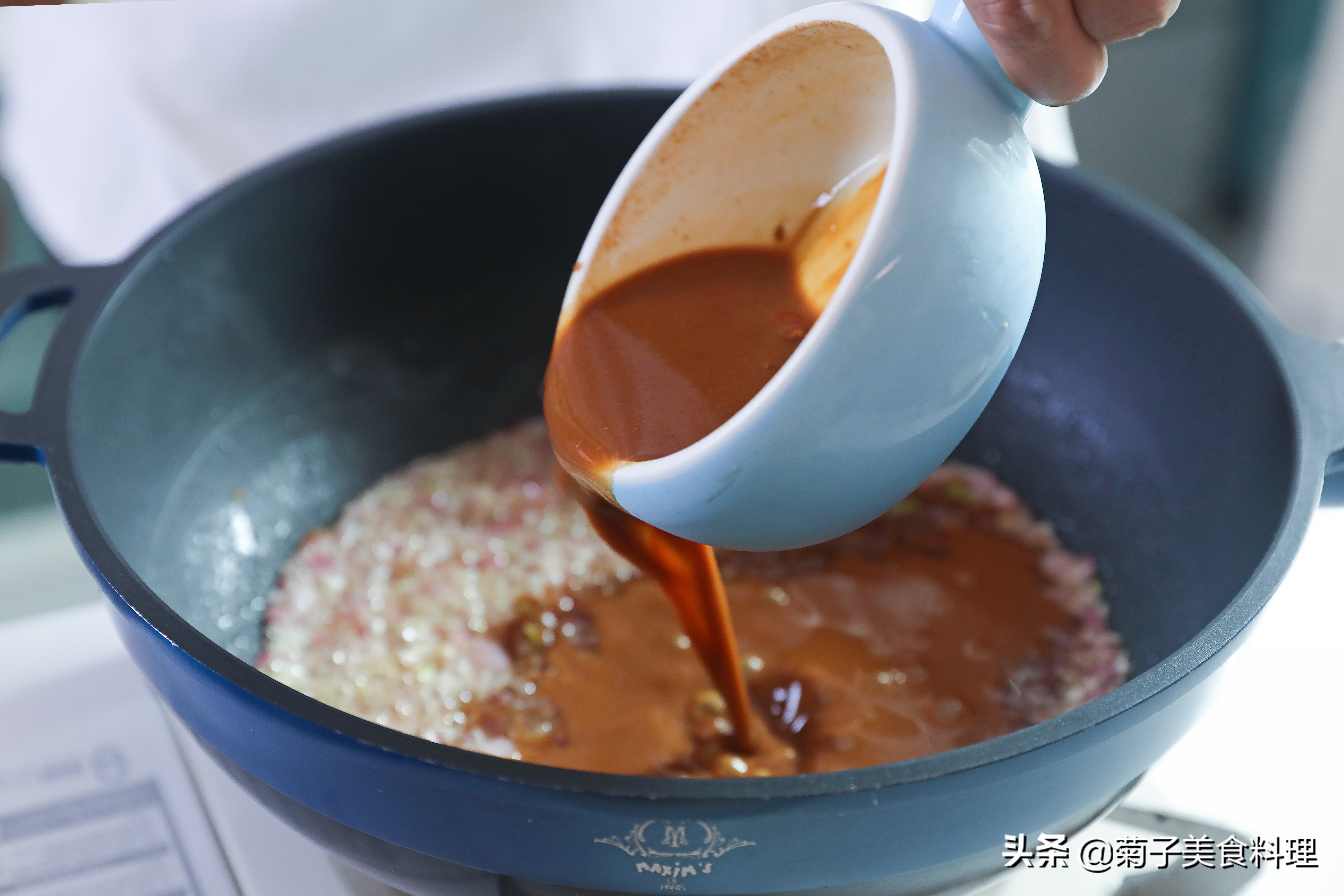 酱香手抓饼怎么做简单又好吃,手抓饼又解锁到新的吃法啦