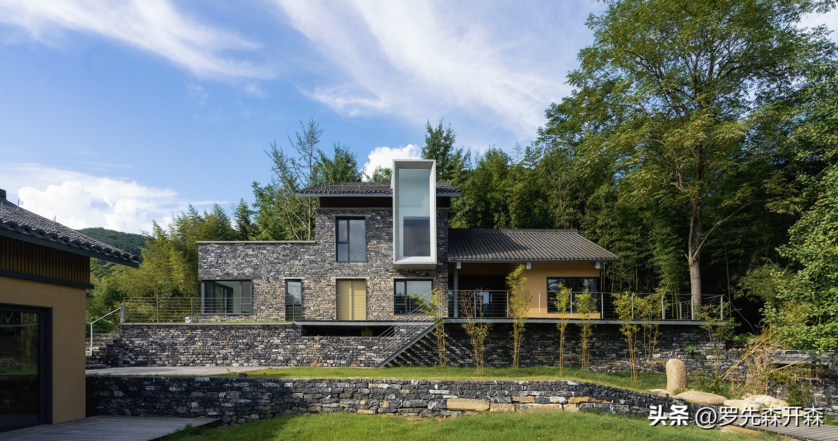 残破倒塌的石房与土屋的改造新生，杭州——让建筑空间与自然对话
