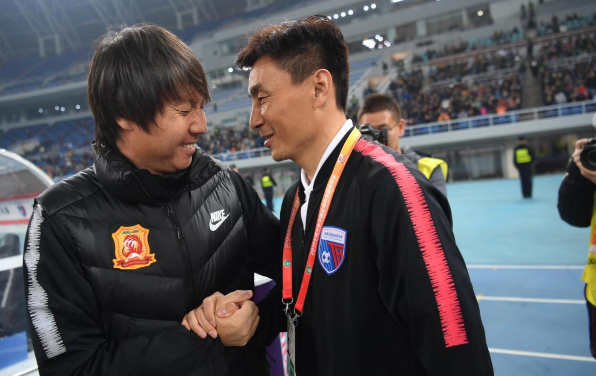 终于轮到裁判了！足坛扫黑重大进展，多位名记热议，李璇：不奇怪