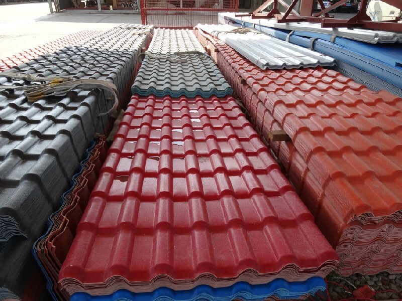 自建房房顶琉璃瓦利弊,树脂瓦红顶白底好用