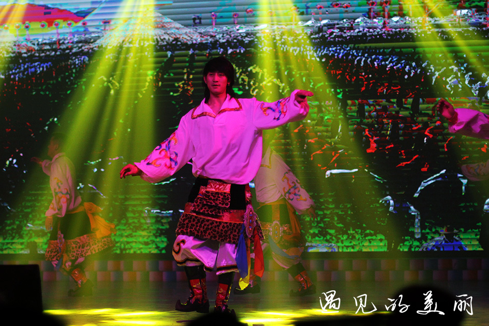 如果一生只去一个古城,一生去一次九寨沟