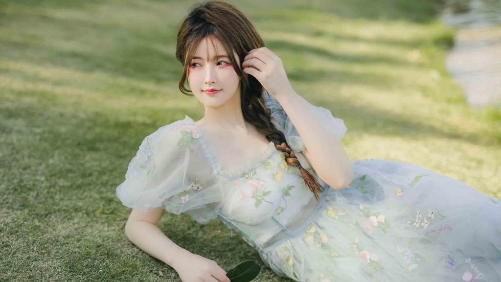 女人对你动心了会发出十种信号,女人对你心动的四个信号