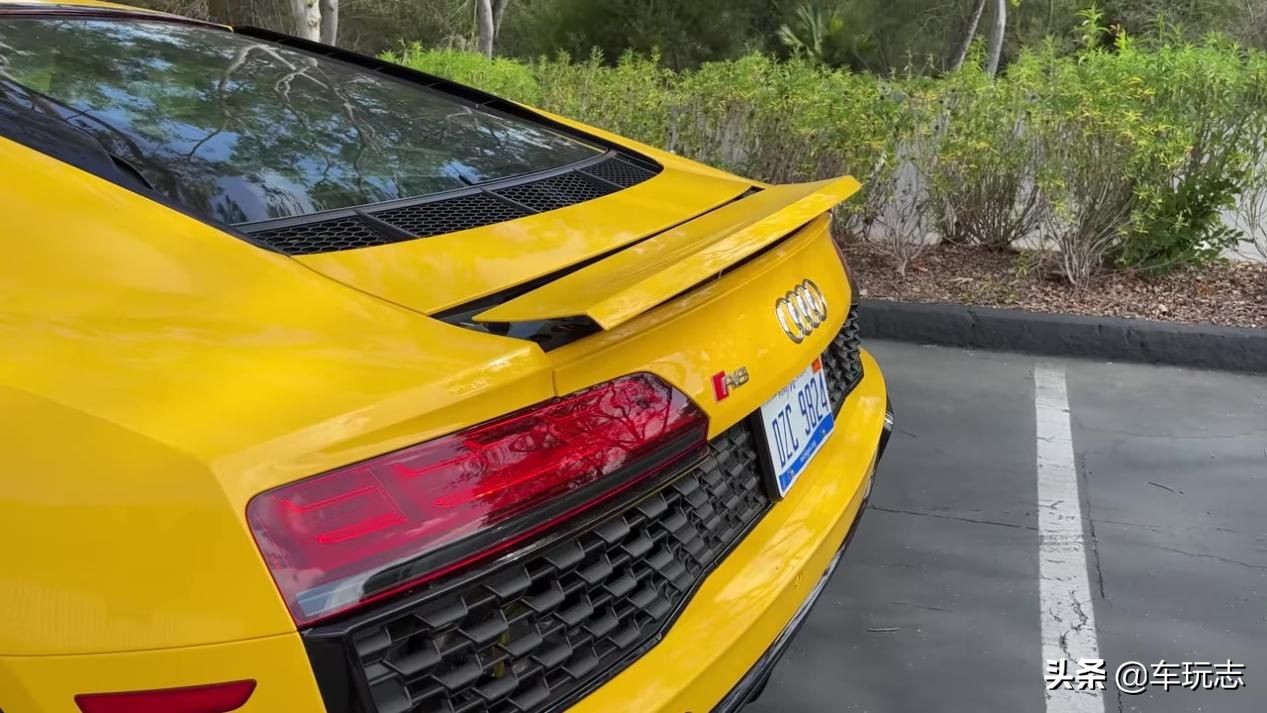 2019奥迪r8跟2020款奥迪r8,5.2v10奥迪r8限量版