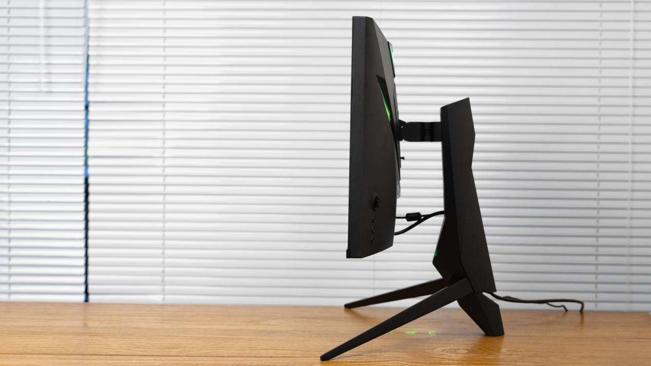 蚂蚁电竞4k144hz显示器评测,蚂蚁电竞m27qk对比爱攻240显示器