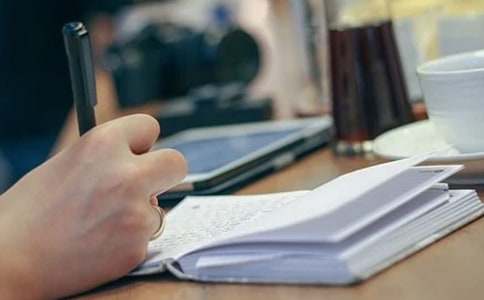 2015公务员考试申论备考：作文都的几个关键点