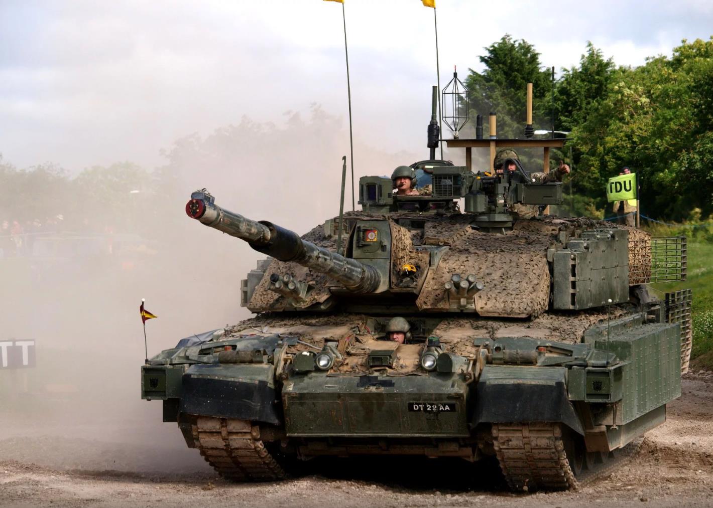 英国挑战者二,英国自用挑战者2