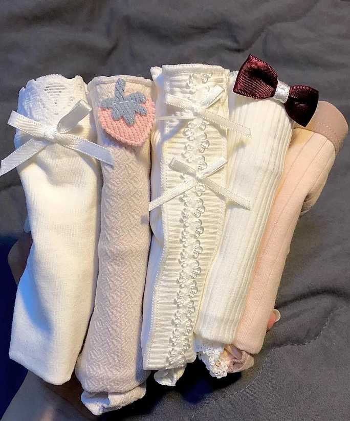 为什么女裤上有一个蝴蝶结,女生的裤子为什么都有一个扣子