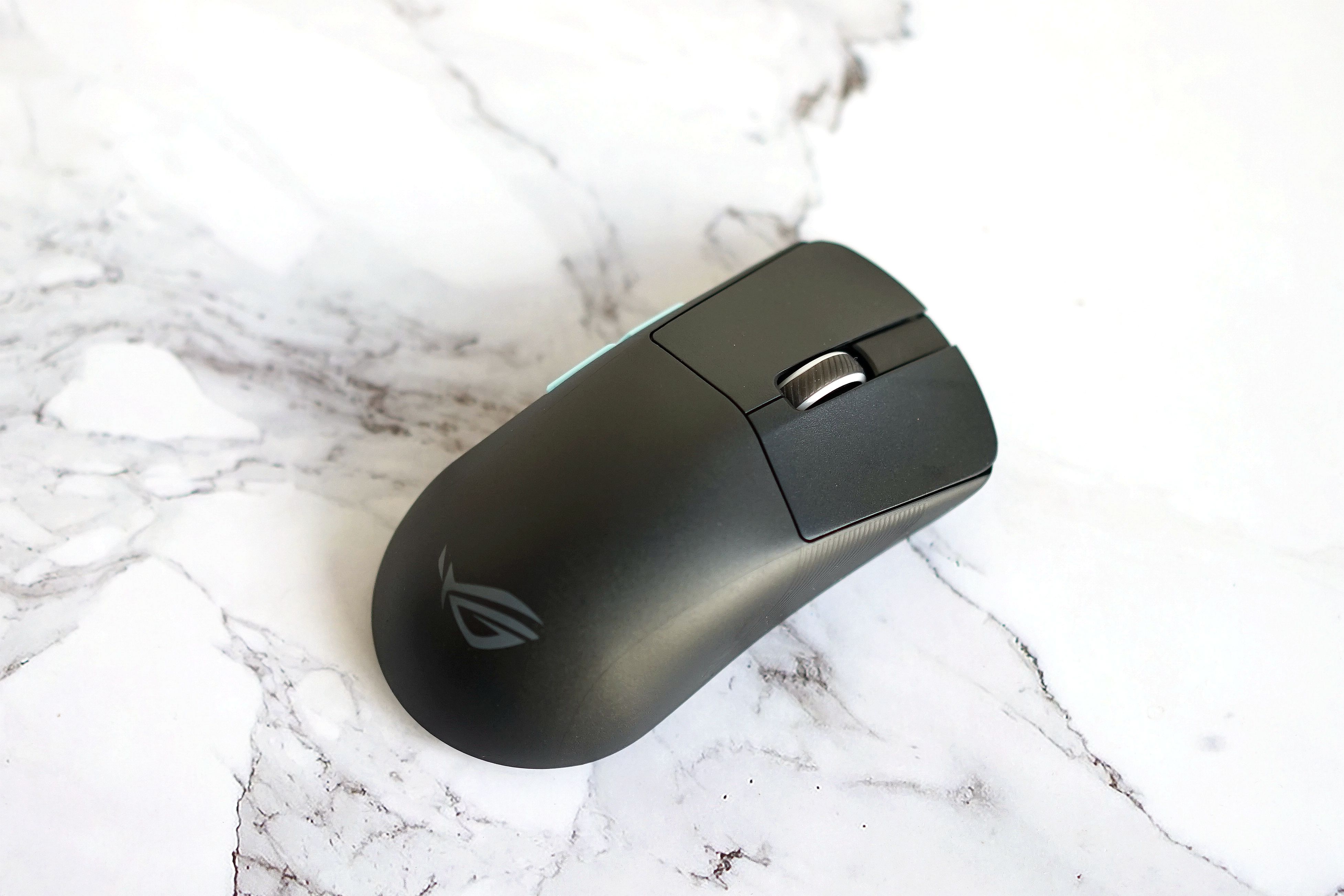 rog龙鳞鼠标对比gpw2,rog龙鳞鼠标怎么样