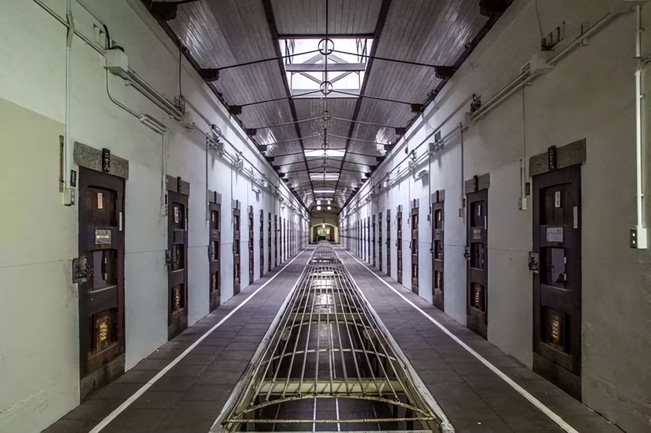 日本200斤女海王交往30人谋杀3人,狱中3次结婚,死刑至今未执行