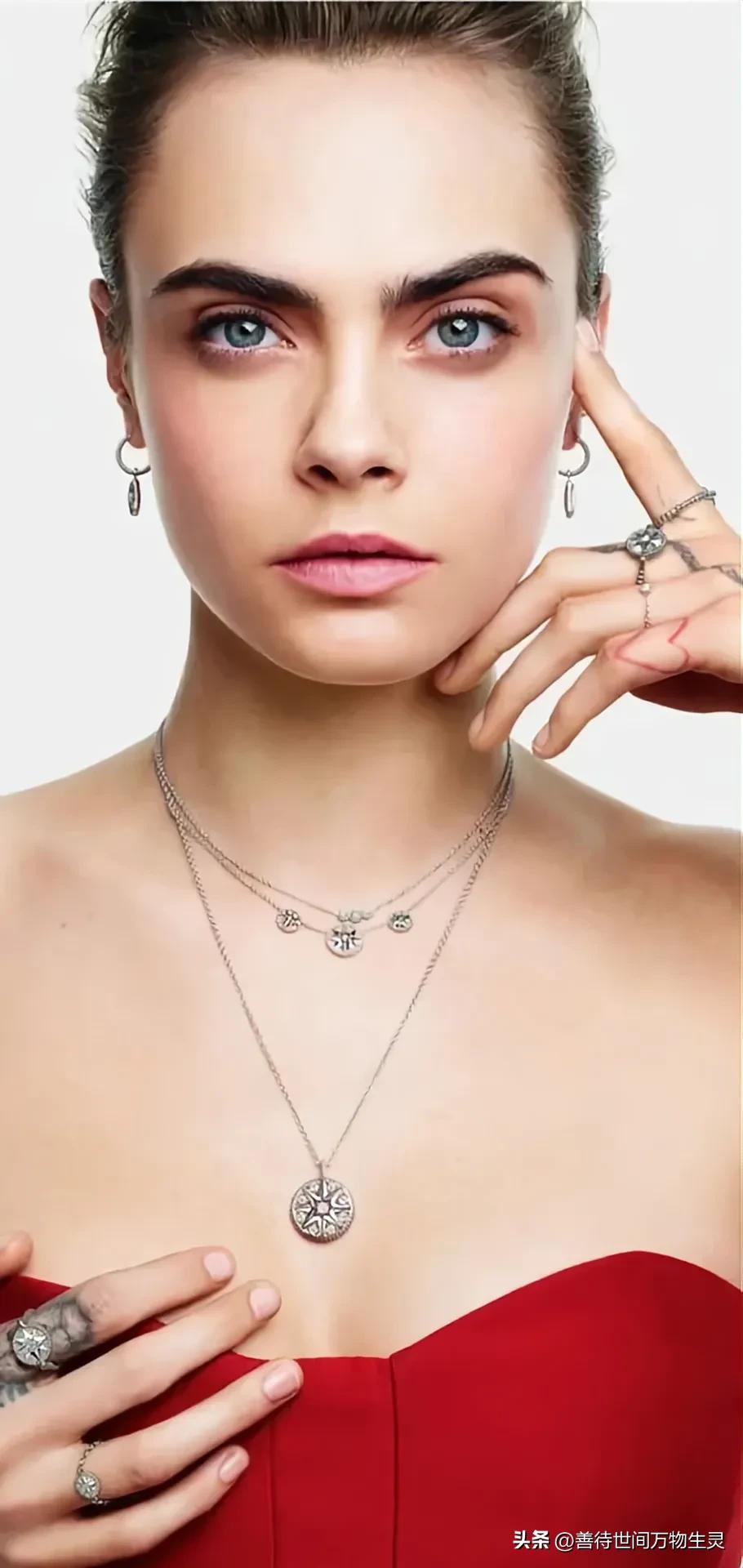 英国超模卡拉迪瓦伊,英国超模卡拉迪瓦伊海边