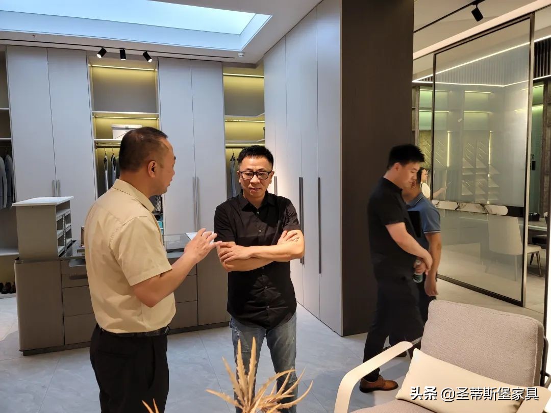 圣蒂斯堡全案整装馆,圣蒂斯堡轻奢系列