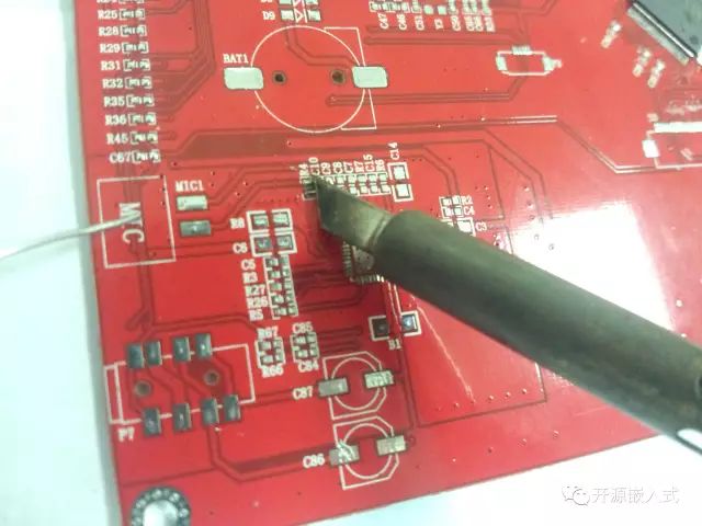 pcb元器件焊接方法,pcb贴片元器件手工焊接技巧及要点