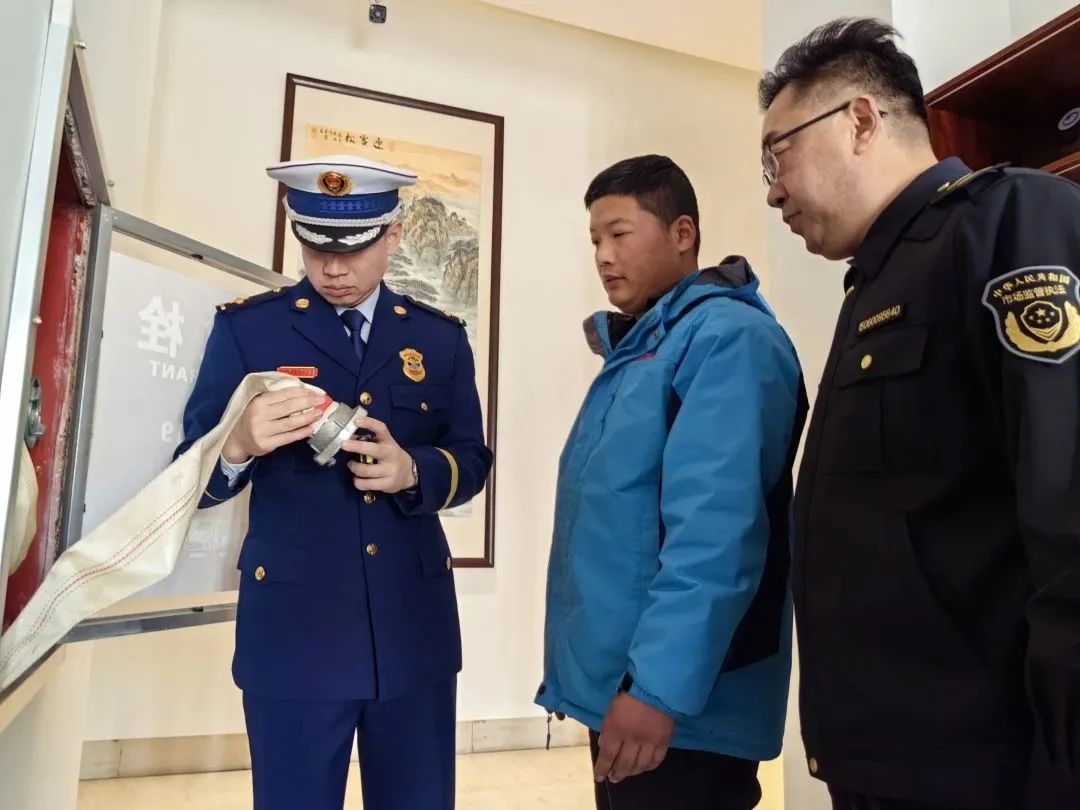 315教你如何识别真假消防产品 (315蓝朋友教你辨别消防产品)