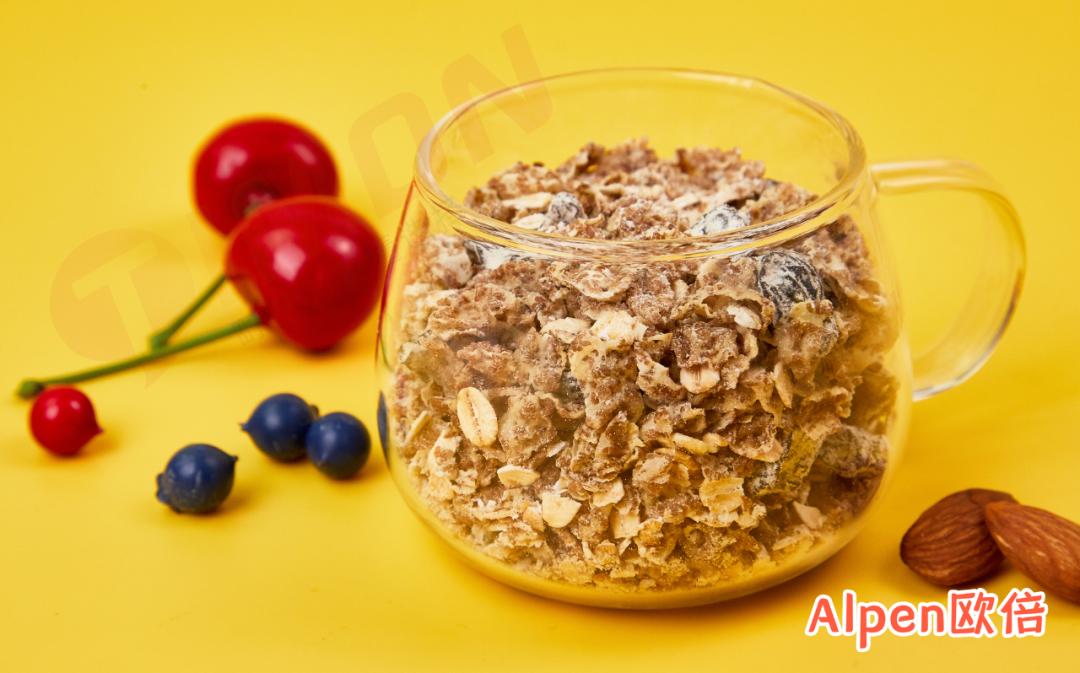 6款网红麦片超强测评,王饱饱麦片好吃还是欧扎克的好吃