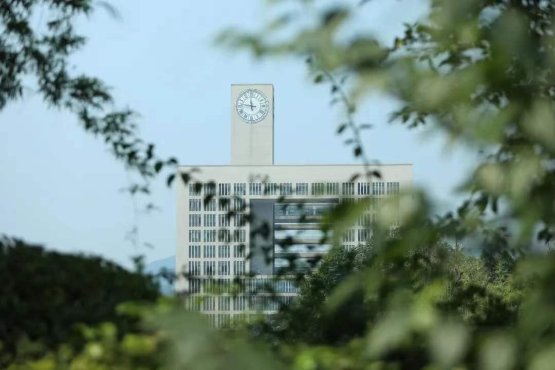 占地7000亩有五个地铁站的大学,重庆地铁4号线直达重庆图书馆