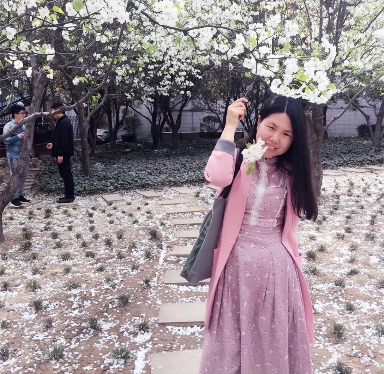 凝聚与分离：《歇马山庄》中的女性羁绊，与对农村生活困境的剖析