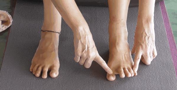 身体好不好，看鞋就知道？骨科医生：鞋底穿成4个模样，该留意了