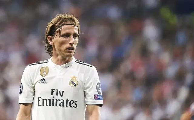 看懂足球的基本常识,看完就懂了足球怎么踢得又高又远