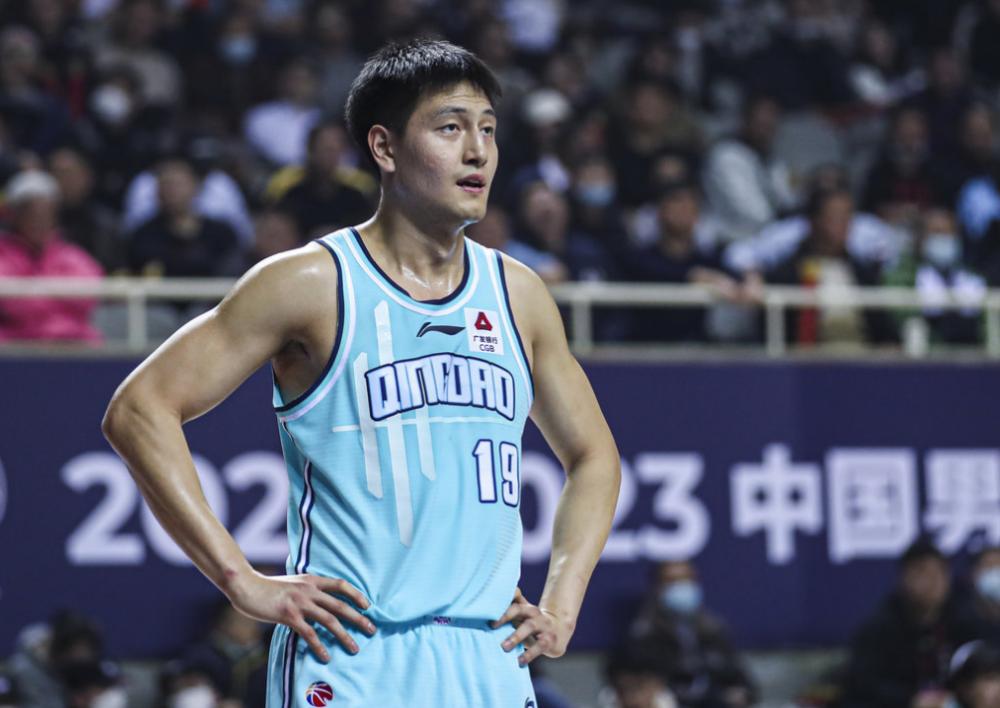 广东外援杨鸣视频,广东队杨鸣最新消息