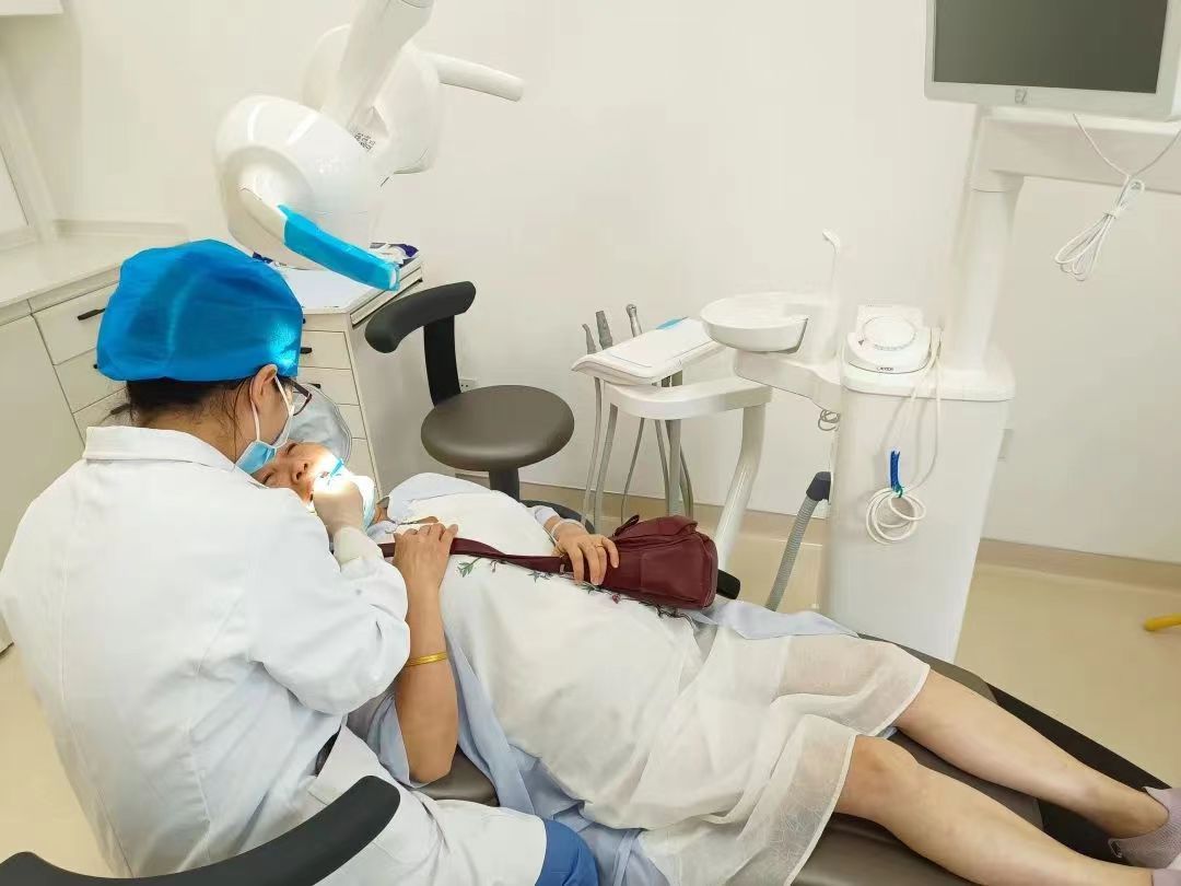 医学院社区服务中心口腔科,紫竹院社区医院口腔科种牙价格