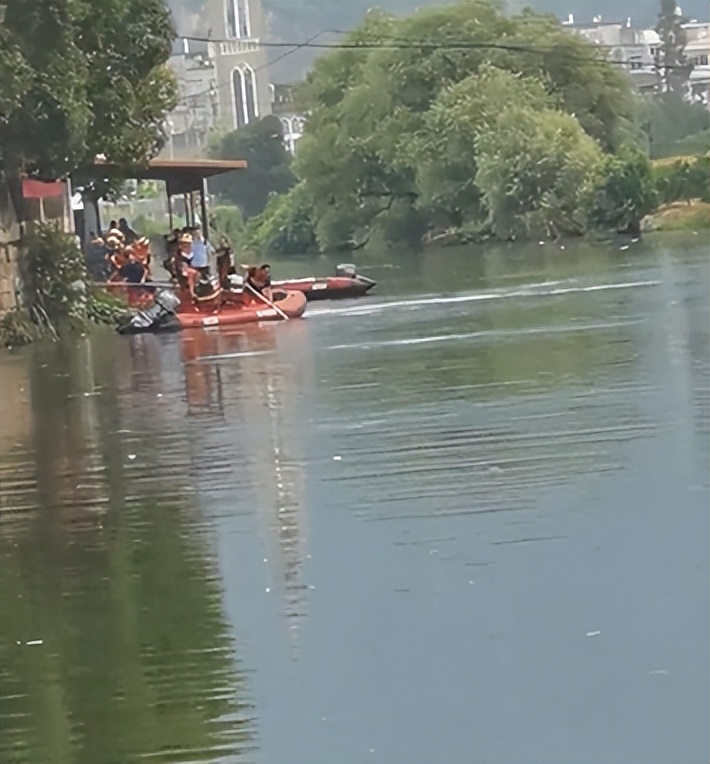 痛心15岁男孩被发现已无生命体征,痛心13岁男孩意外离世