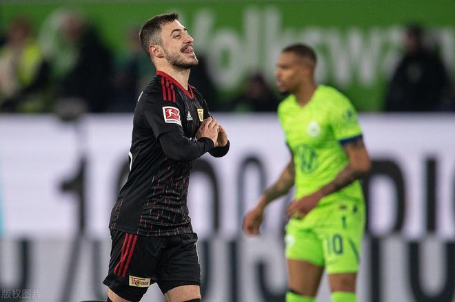 2-3上演狂飙！PK德甲第1高中锋，贡献1射1传的他，居然是后卫？