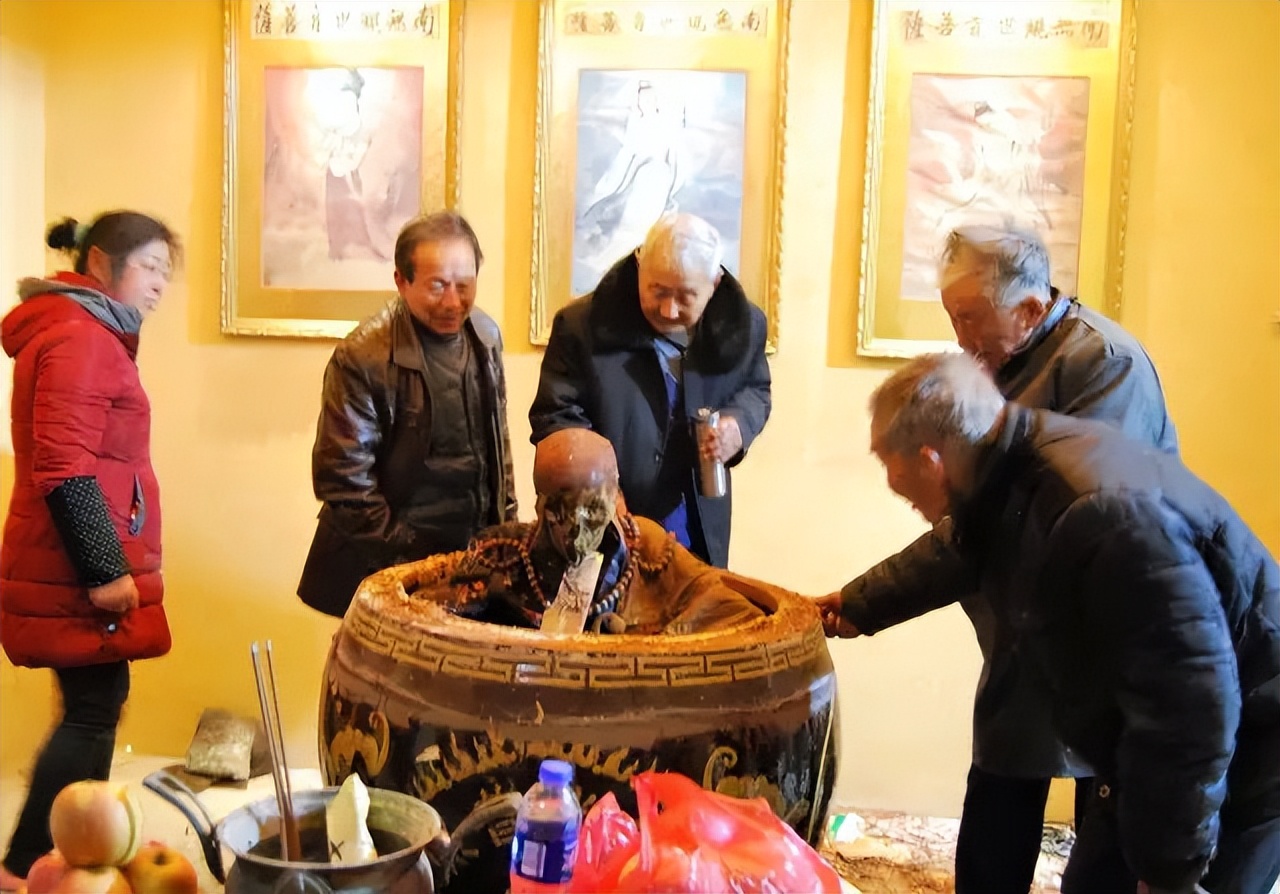 从科学的角度来解释舍利子,舍利子形成的五大原理推测