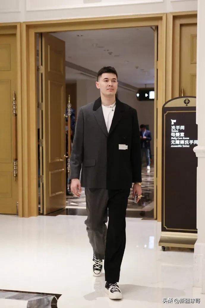 永远不要低估穿23号球衣的人,今日图集身穿23号球衣的球员们