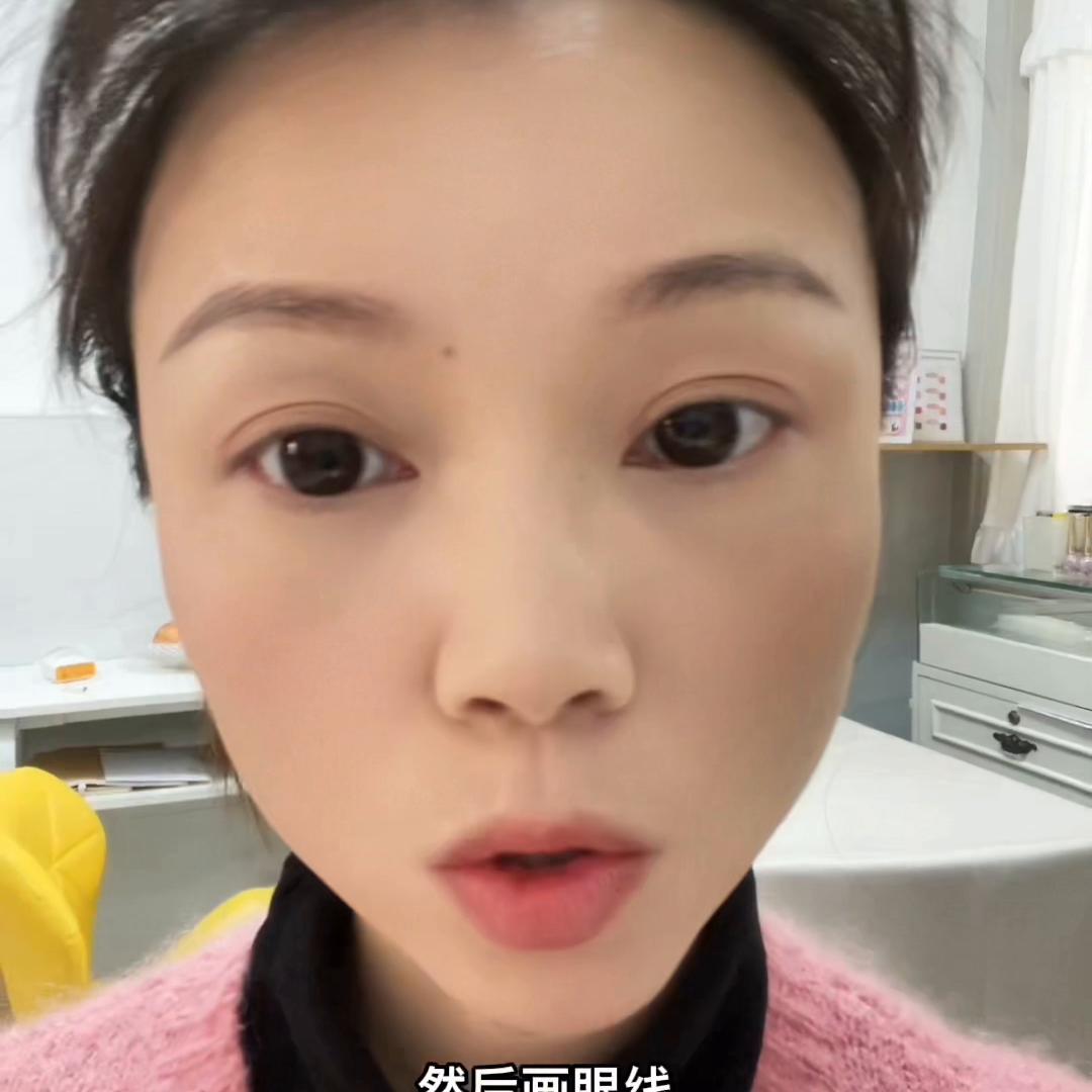 美妆测评眼妆怎么做的,新手化妆教程眼妆淡妆单眼皮