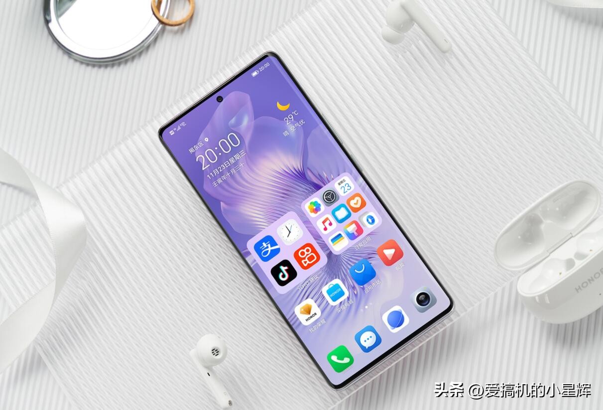 opporeno9值得买碎屏险不,opporeno9和荣耀80对比