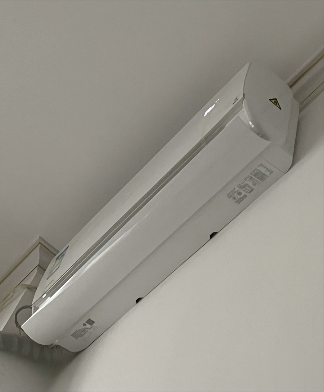 男子遇空调加氟刺客被收近4000元如何判断空调是否需要加氟