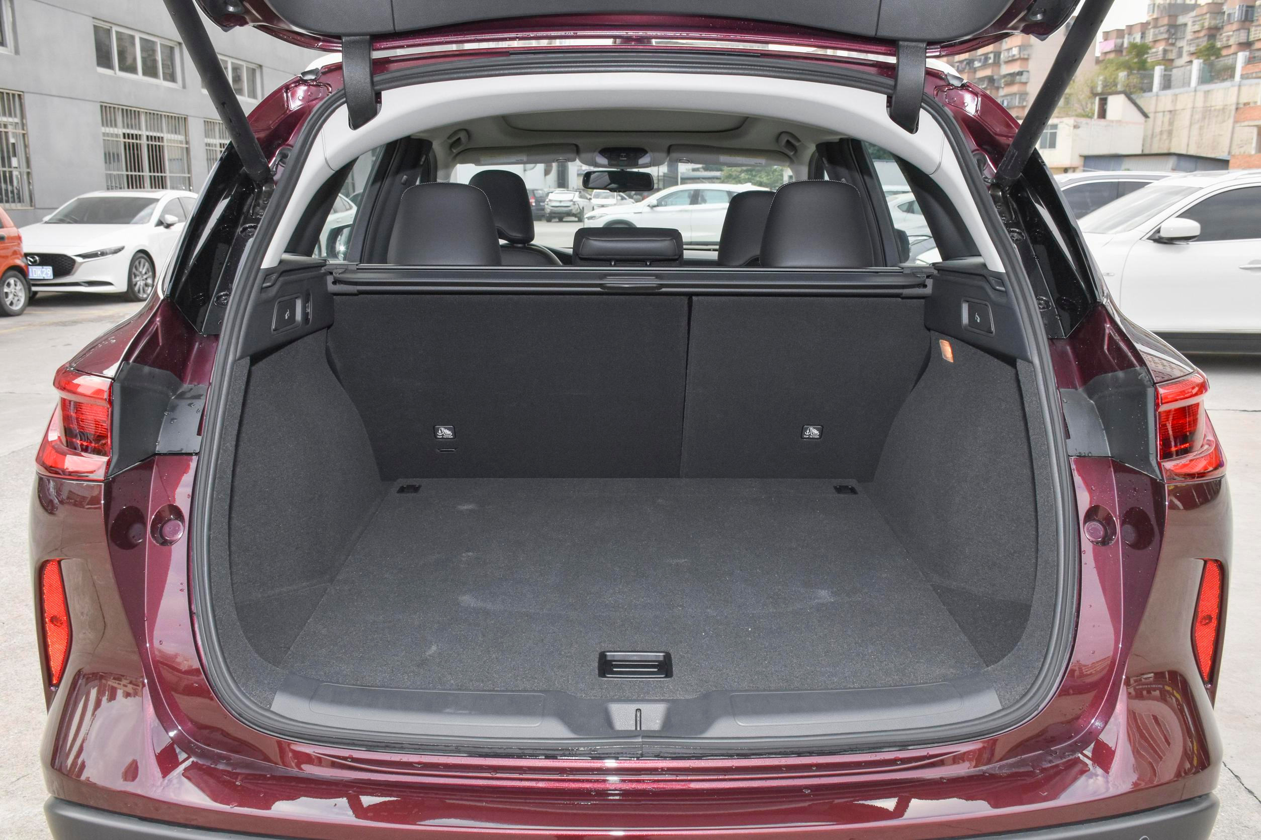 外形大气油耗低,外观大气油耗低价格亲民