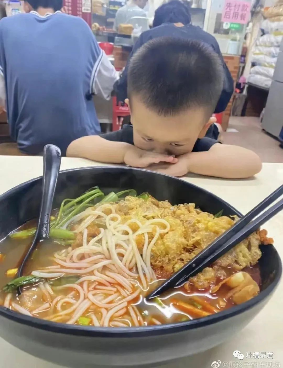 花1千买球拍值得吗,花1千买球拍