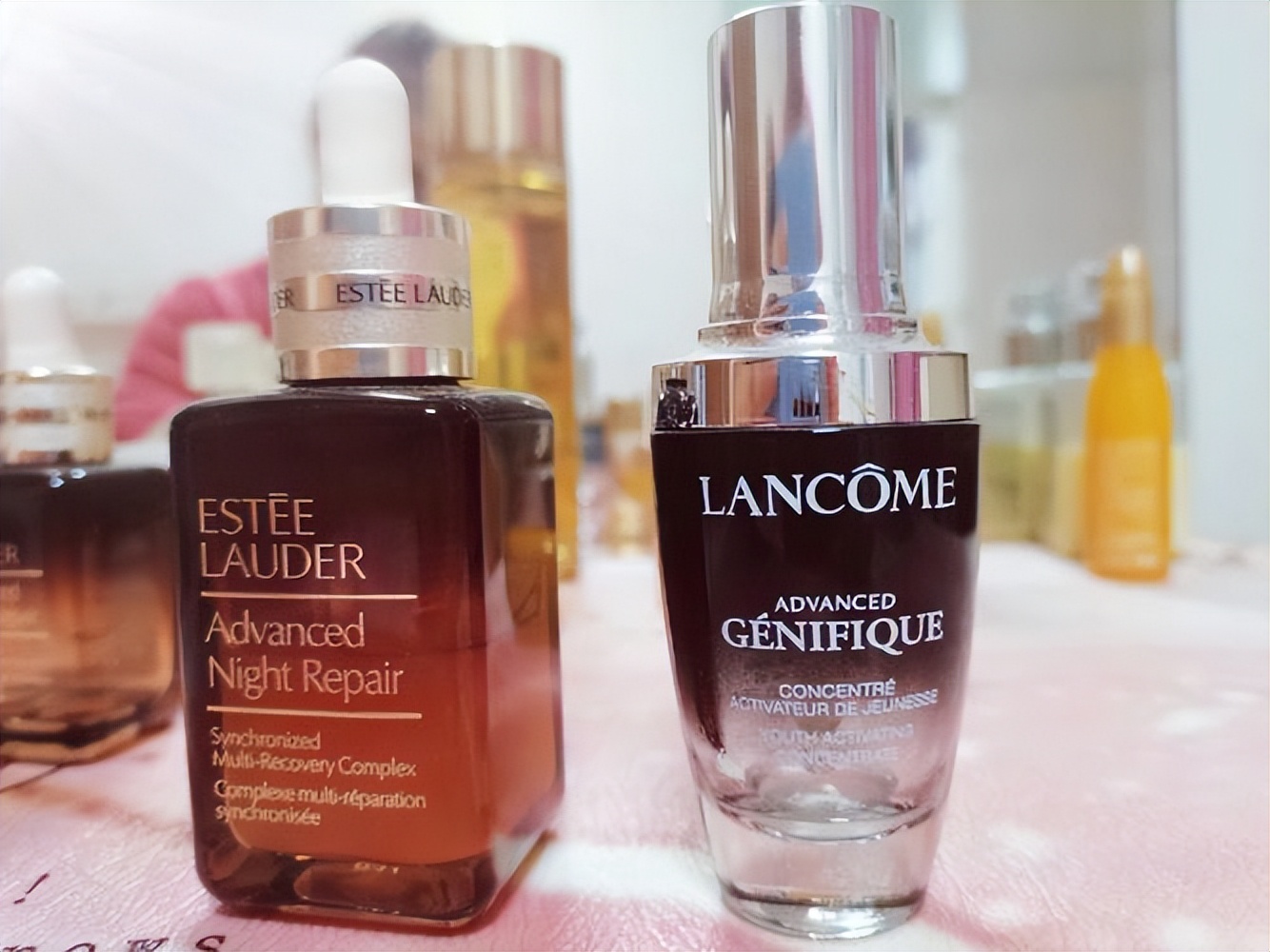 雅诗兰黛和兰蔻的精华怎么选,精华雅诗兰黛和兰蔻哪个更好用