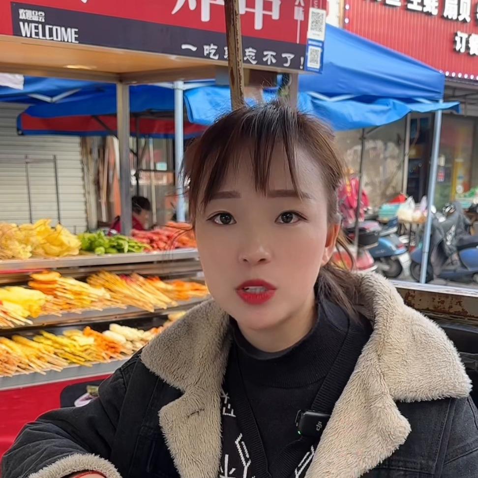 摆地摊是最低成本的精益创业，这里藏着多少百态人生又是多...