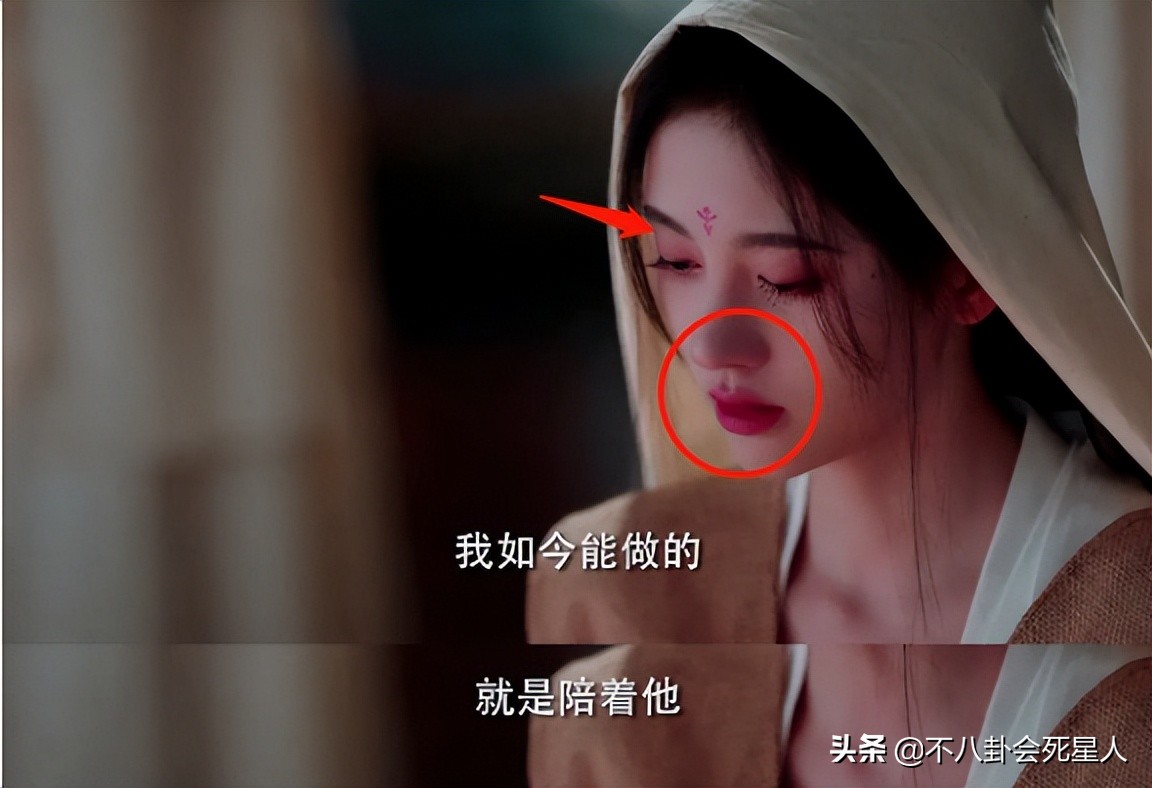 鞠婧祎8大离谱妆容：吐血不敢弄花半永久妆，守丧也要浓妆涂红唇