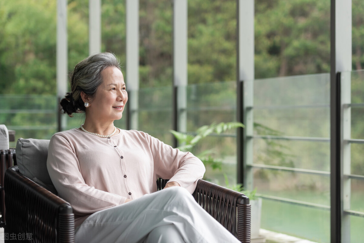 人老了一定要对自己的老伴好,人老了做好几件无情事