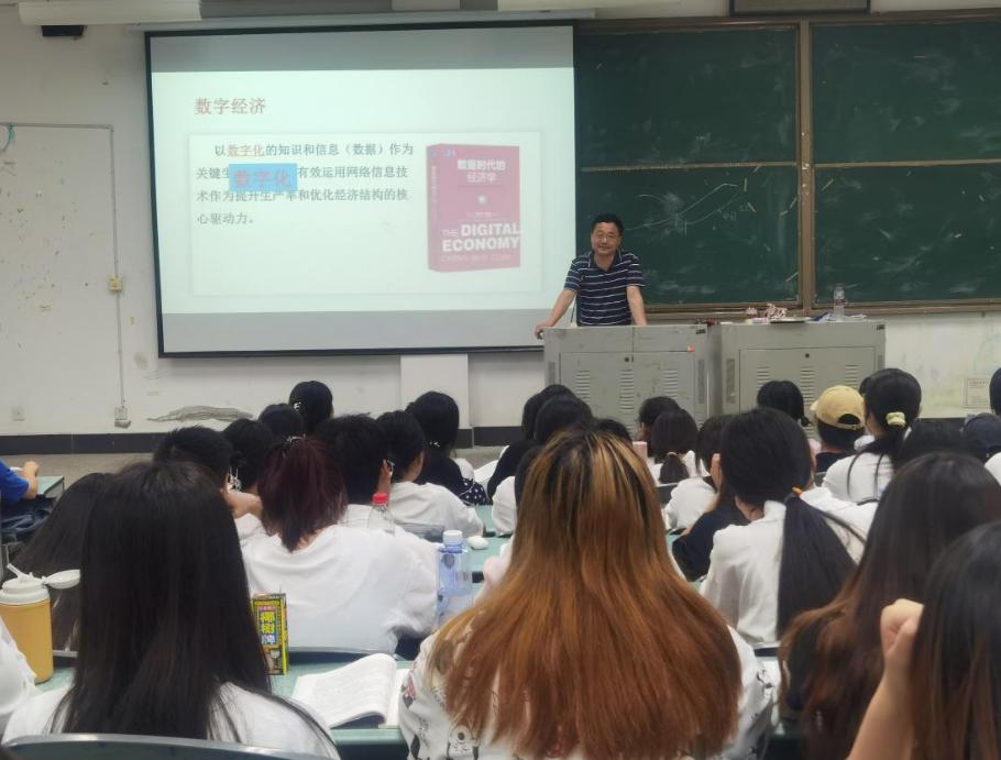 报考这五种专业就业不用愁,专科生最吃香的六大铁饭碗专业