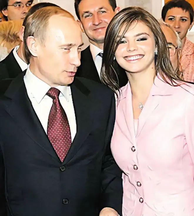 俄体操女星卡巴耶娃,普京和体操名将卡巴耶娃照片